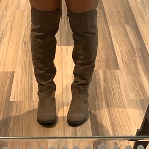 Knee high boots 8.5